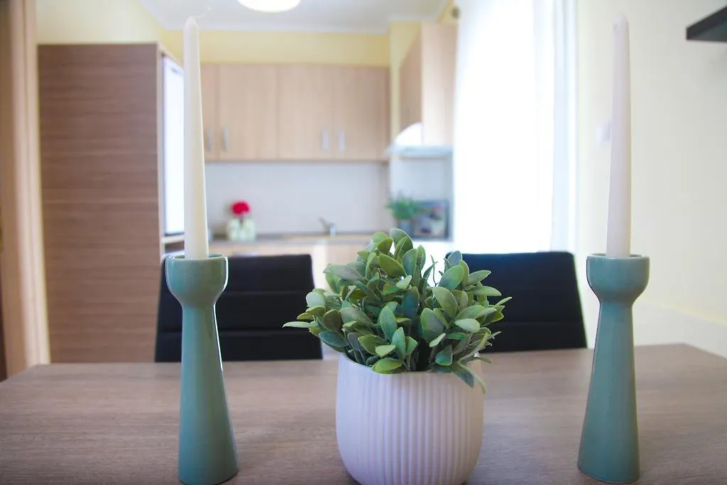 Apartments Holiday Peraía