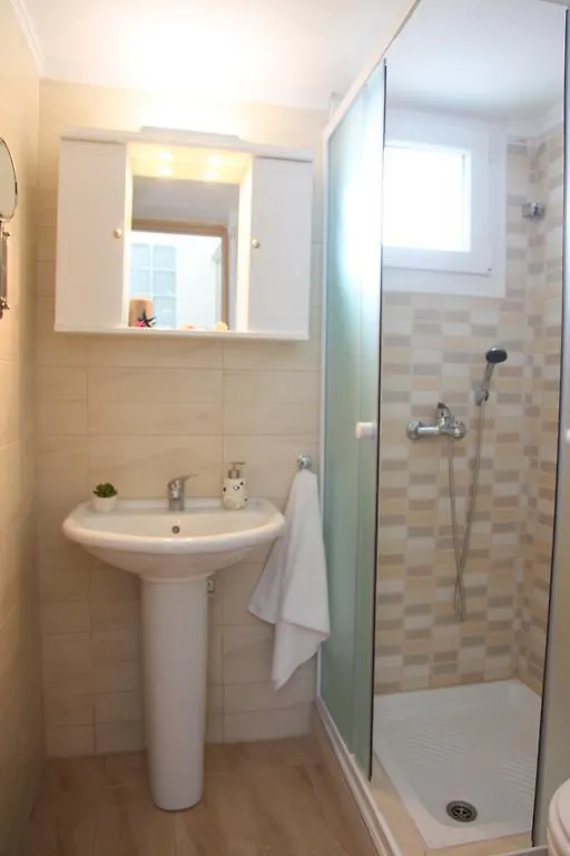 Apartments Holiday Peraía
