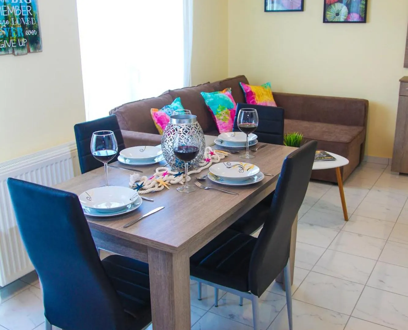 Apartments Holiday Peraía
